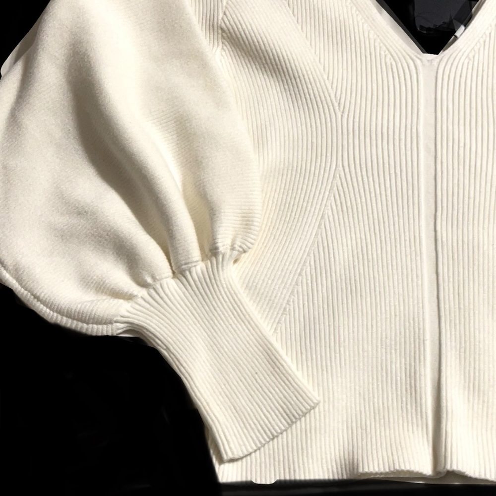 🆕🦋FASHION NOVA DREAM LOVER Deep V-Neck Sweater🦋 - Picture 8 of 14